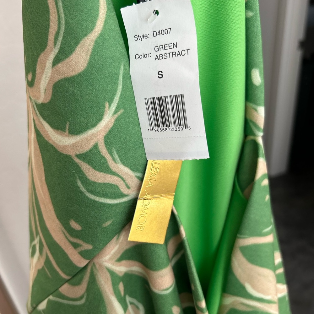 Alexia Admor Suri Draped One-Shoulder Minidress Green Small NWT - Picture 6 of 12